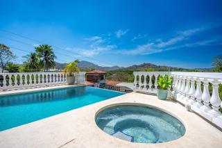 Pura Vida Paradiso Condominium - 6