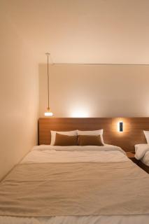 Stay Daon, 4 Queen Beds, Free Luggage Storage, 5-min Walk to Station, 20 min to Hongdae and Gangnam, Green Line, Airport Busus - 2