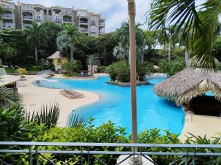 La Diria, Best Location, Walk to beach and shops - 0