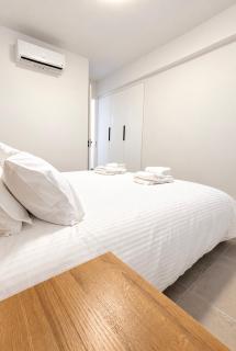 The Minimal Nest - 7