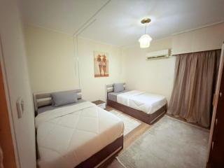 Lux Skyline 3BR Apt With Nile View Balcony - 7
