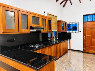 Grand City Luxury Villa Negombo - 1