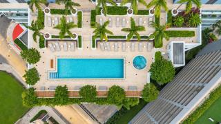 Prestigious 5-star Brickell condo w/ parking! - 8
