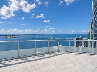 Prestigious 5-star Brickell condo w/ parking! - 6