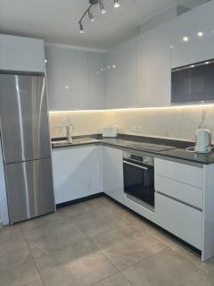 Short Stay Experts - E1 Studios A1 - 9