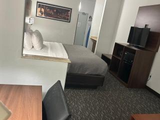 Quality Suites Austin South Street Elmo District - 8