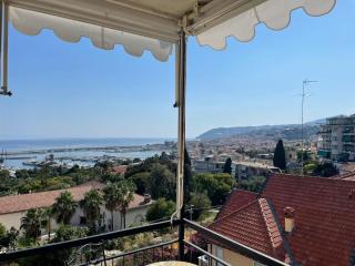 Sea-view apartment - 3 bedrooms - parking space - 8