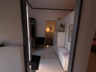 Idyllic Prestige Garden Apartment - 2