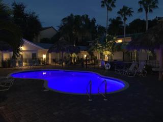 Twin Palms at Siesta - 0