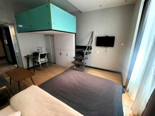 上海加特奈斯新时空酒店中山公园店 - 5