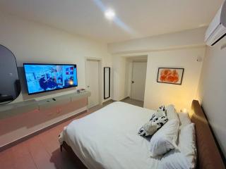 Via Suites- 2BR Apt- Rooftop with 2 Levels -Pool Gym - 7