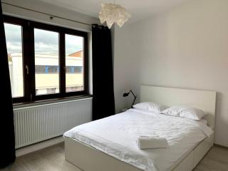 Chic City-Center Apartment, Quiet Pedestrian Lane - 4