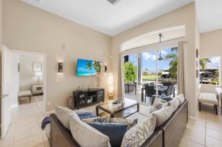 Spectacular waterfront home with pool, spa and dock - 6