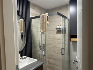 Urban Citadel 2BR Modern Apartment in Kisela Voda - 7