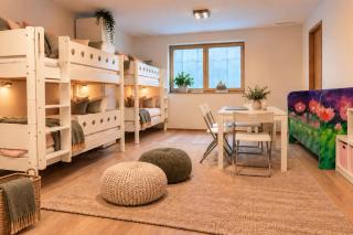 Spacious Apartment at Gadänzweg 1-10 Guests - 6