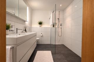 Spacious Apartment at Gadänzweg 1-10 Guests - 5