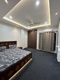 Two Bhk Luxurious Appartment available near to sixth road - 6