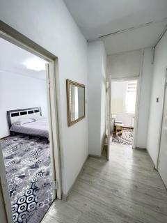One-Bedroom Apartment - 0