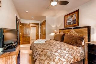 Breckenridge Bluesky 2 Bedroom Ski In, Ski Out Condo - 1