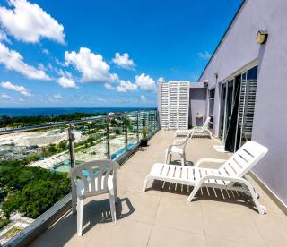 Luxury 5BR Penthouse Ocean & Sunset Views - 0