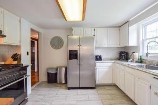 Heated Pool AC 1 2 Mile to Beach - 6