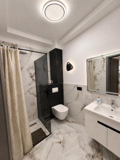 Modern Premium Apartment in Private Building with Free Parking - 3