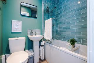 2 Bedroom Apartment in the Centre of Buxton, Peak District - 6
