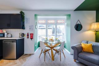 2 Bedroom Apartment in the Centre of Buxton, Peak District - 4