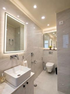 Sky Panoramic Green View Luxury Condominium 1BHK - Nova Deli - 4