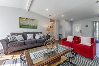 Stay Near All Family Entertainment in Dallas - 4