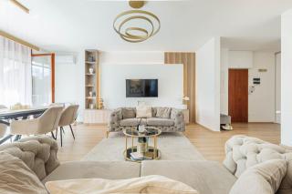 Dioro Luxury Residence - Free garage parking - 3 separate bdr - 2bathr - AC - Self check-in - 7