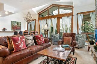 4 Bedroom Antlers Vacation Rental With Incredible Slopeside Views And Just A Short Walk To Gondola And Lionshead Village - 7