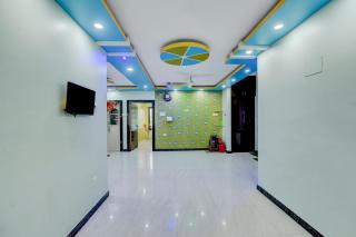 Hotel O CMPLAZA - 8