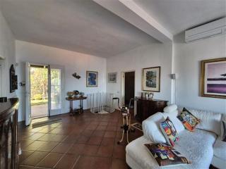 Located in the full heart of Colonial Zone ! - 2