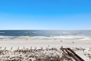 Beachfront condo with Gulf-view balcony central AC pool & tennis - 0