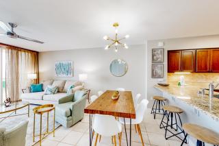 Beachfront condo with pool hot tub gym access balcony W&D & AC - 3
