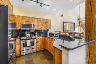 Beautiful 4 Bedroom Townhome Near Snowflake Lift In Breckenridge - 6