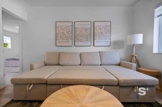 Chic 1-BD Apt in Miami Gym, BBQ, Free Parking - 2