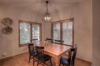 Snowflake Lift Neighborhood - 3 Bedroom Condo - 1 Block To Lift! - 2