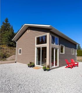Yellow Shed Ranch Cottage - 7