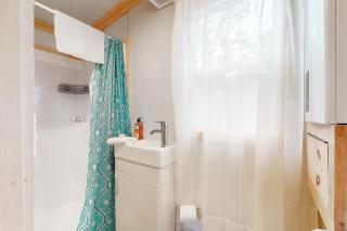 Charming Tiny Home Studio Sleeps 2 - Grill - Porch - 6