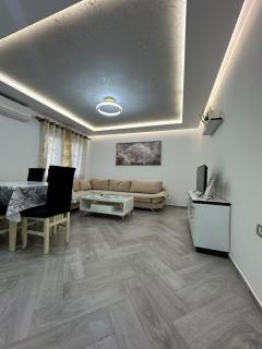 Prestige Apartment Fier - 6