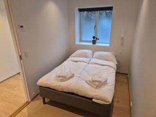 Sea View Apartment with balcony 2BR - 5