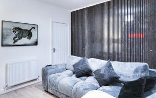 Mordern 4 bedroom home 4 TVs, Off Rd Parking, Netflix, 500mb, near M5 M6 M42, Merry Hill - 7