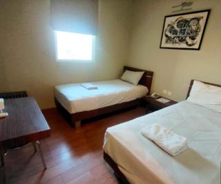 Clubhouse World Hotel Jakarta Bandengan - 9