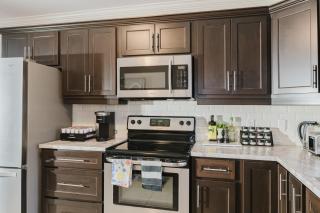 Sky-View Modern 2BR Retreat with Balcony - 7