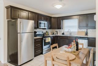 Sky-View Modern 2BR Retreat with Balcony - 2