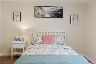 Garden Suite Modern 2BR with Private Yard - 1