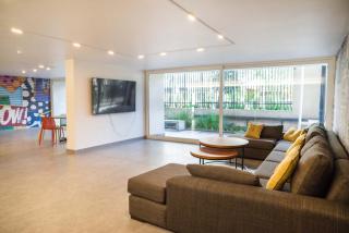 Discover Nunoa Cozy 1BR with Local Charm - 5