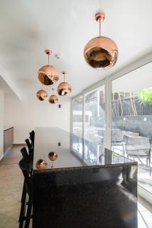 Discover Nunoa Cozy 1BR with Local Charm - 2